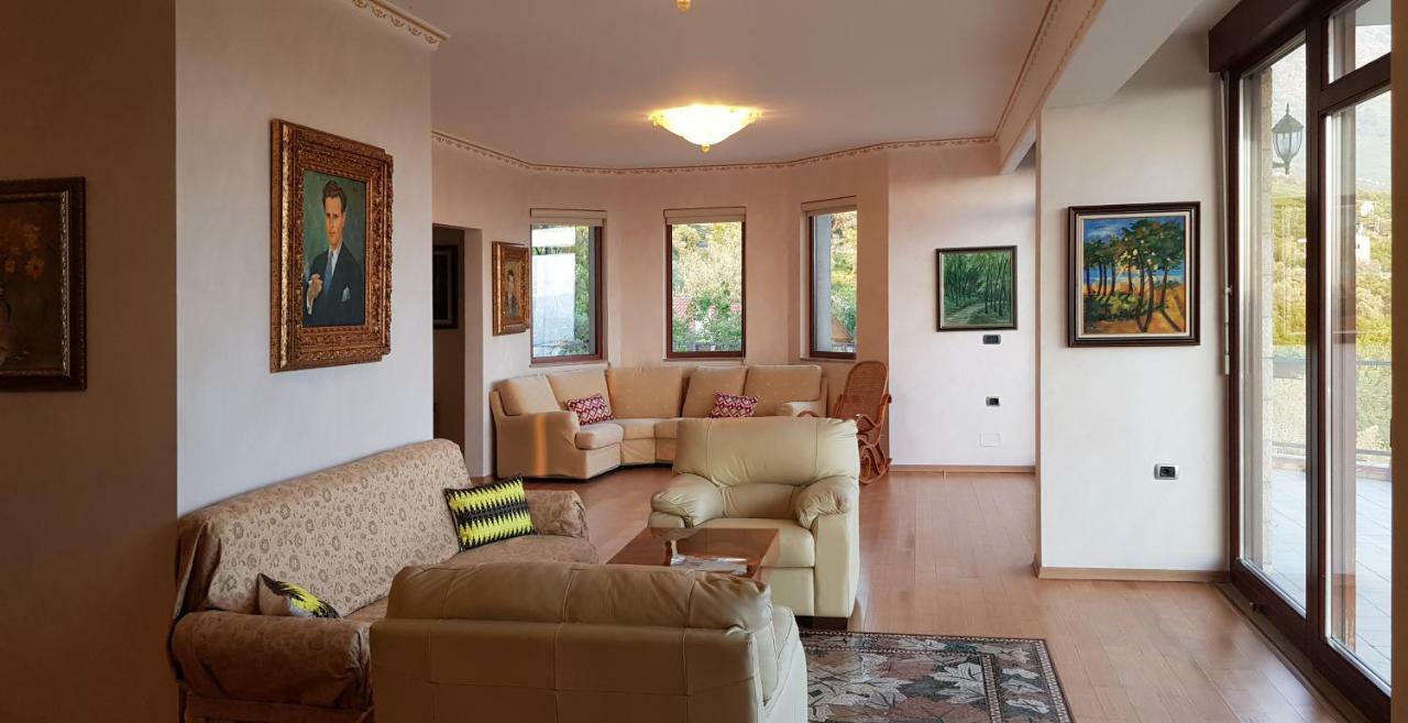 #Ioniahouse Surrel Villa Tirana Zewnętrze zdjęcie